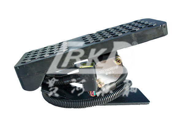 汽車(chē)電子油門(mén)加速器有用嗎？